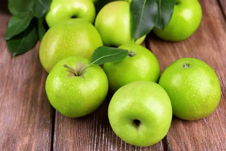 maçãs verdes para a dieta do ovo